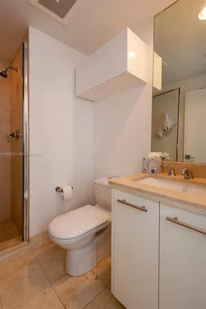 $7,500 | 6799 Collins Avenue, Unit 906, Miami Beach, FL 33141