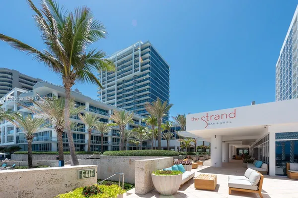 $7,500 | 6799 Collins Avenue, Unit 906, Miami Beach, FL 33141