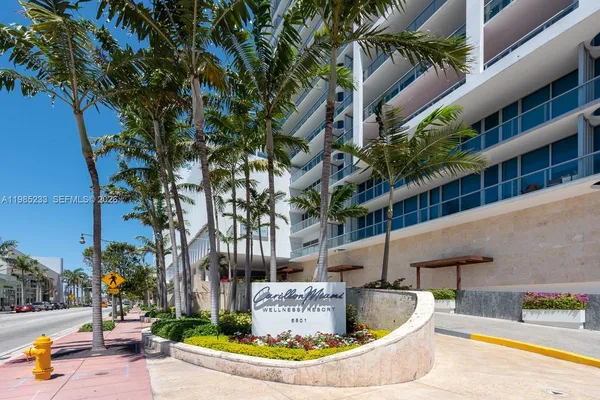 $7,500 | 6799 Collins Avenue, Unit 906, Miami Beach, FL 33141