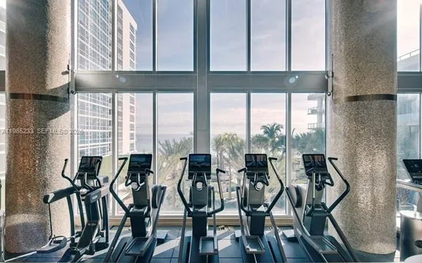 $7,500 | 6799 Collins Avenue, Unit 906, Miami Beach, FL 33141