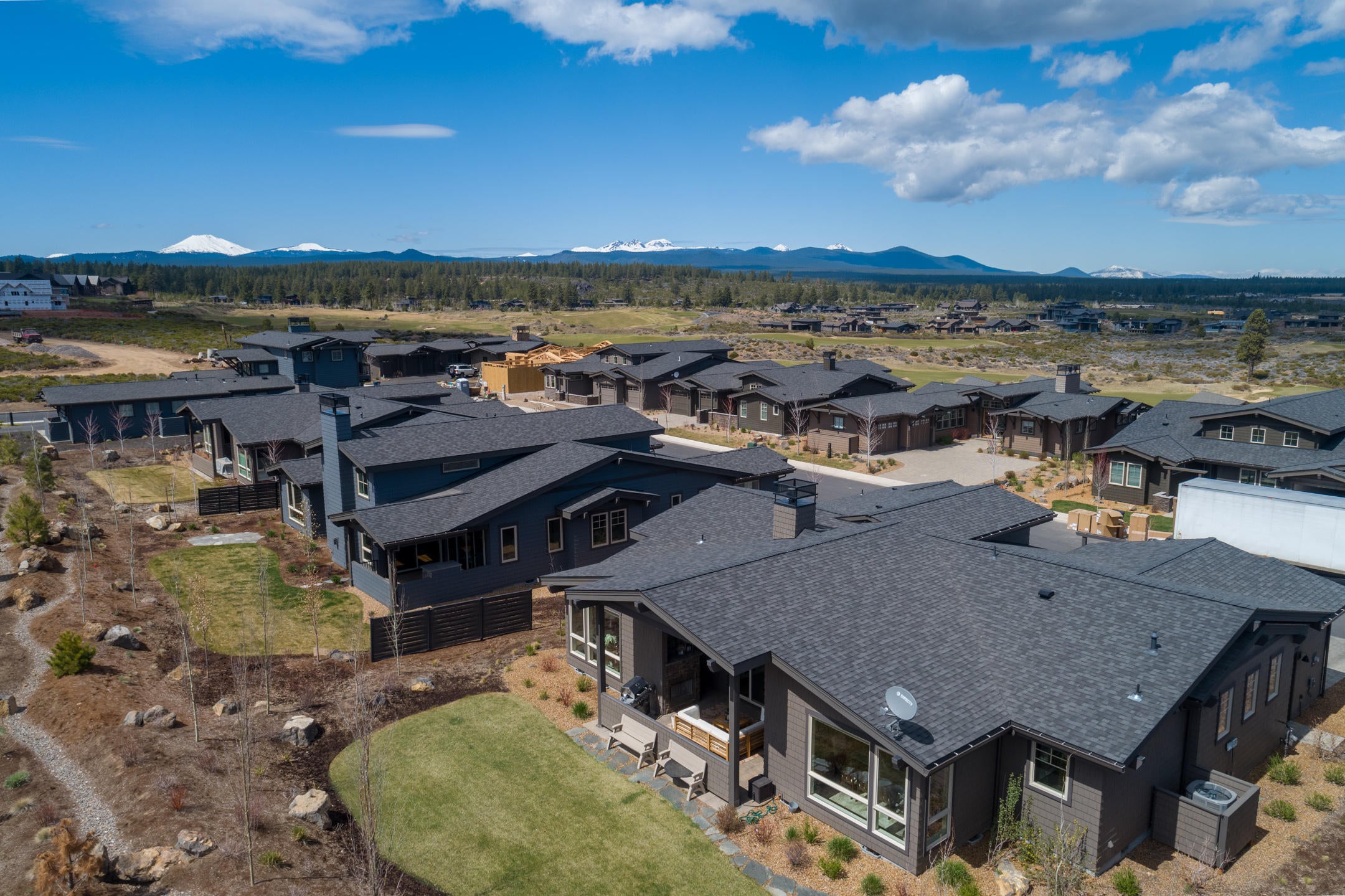 19366 Alianna Loop Bend, OR 97702 - Photo 12 of 40 2020_04_21_19366_alianna_loop-28