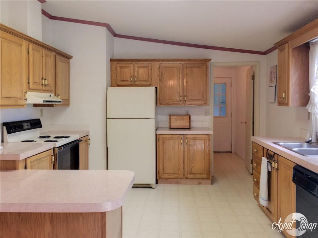 529 Mercer Road Slippery Rock, PA 16057 - Photo 4 of 15