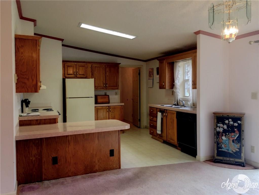 529 Mercer Road Slippery Rock, PA 16057 - Photo 5 of 15