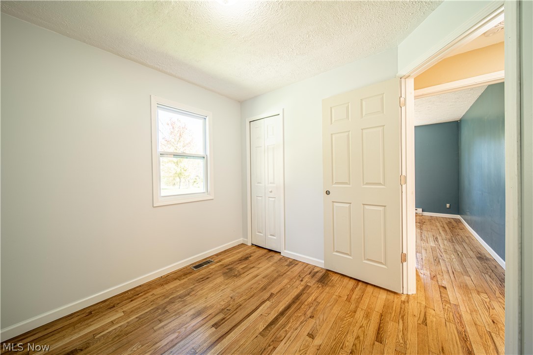 15340 Valentine Road Thompson, OH 44086 - Photo 12 of 35