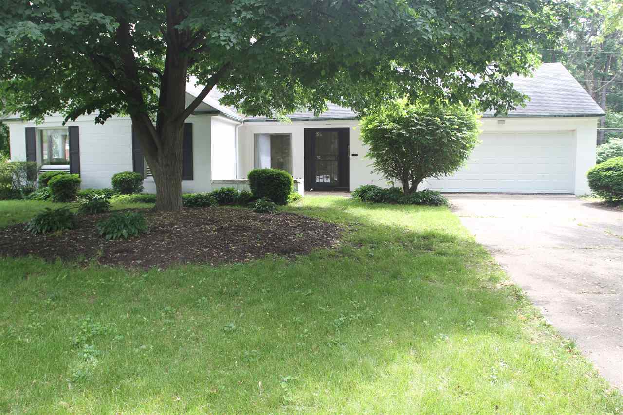 4715 Stratford Road Fort Wayne, IN 46807 - Photo 2 of 30