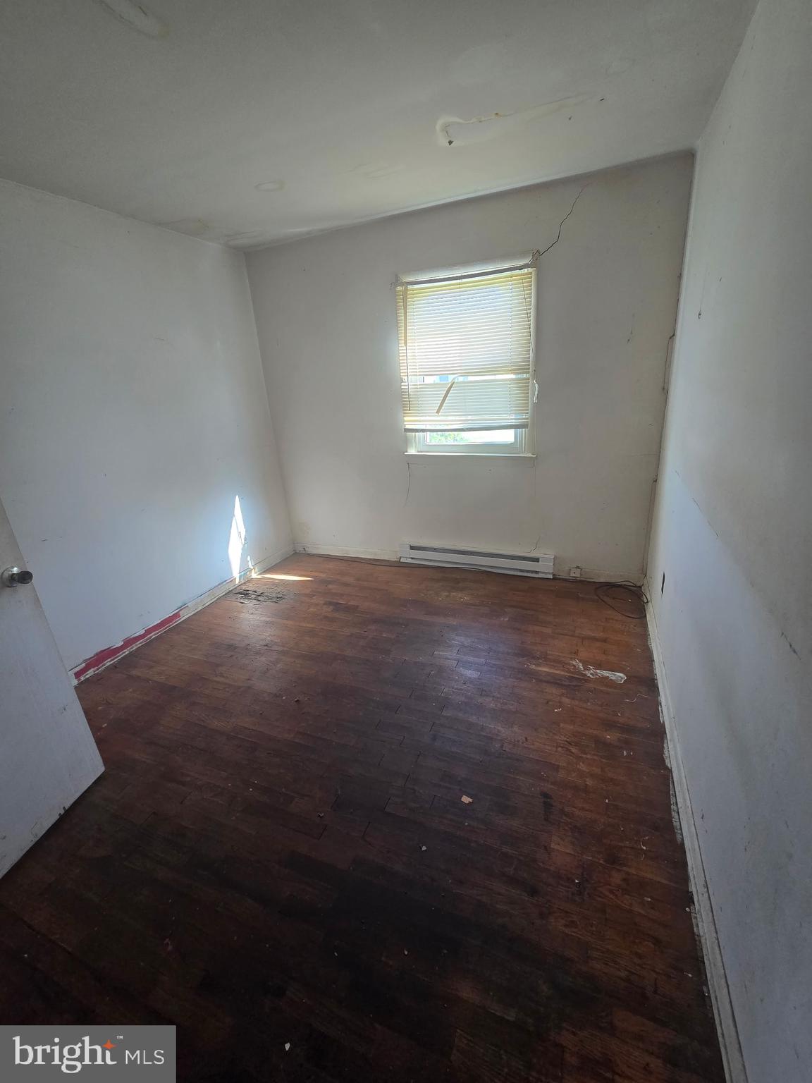 13404 Cannery Road Queen Anne, MD 21657 - Photo 11 of 14 an empty room with windows