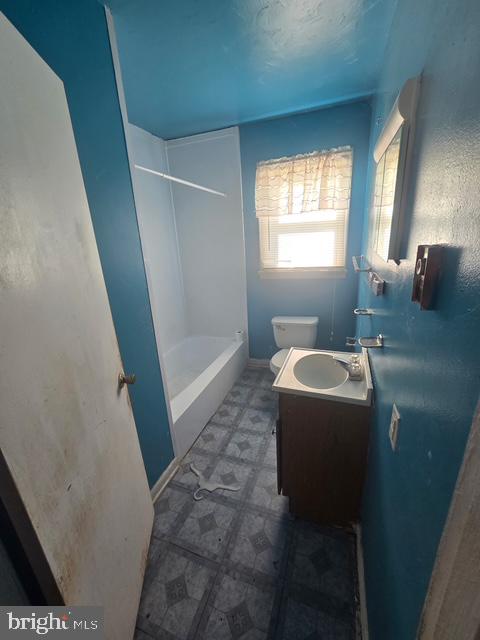 13404 Cannery Road Queen Anne, MD 21657 - Photo 7 of 14 a bathroom with a sink toilet and shower