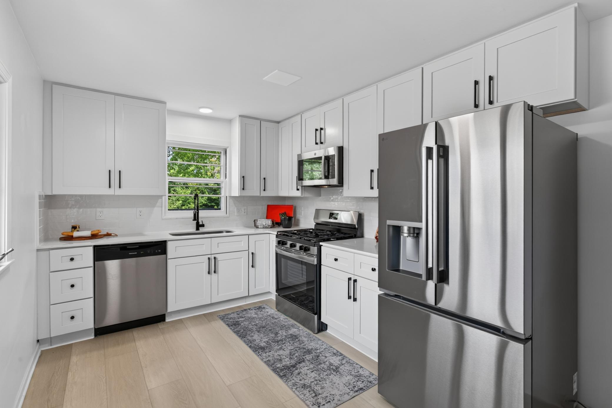 837 McKnight Road North St. Paul, MN 55119 - Photo 6 of 22 Gallery Image 6