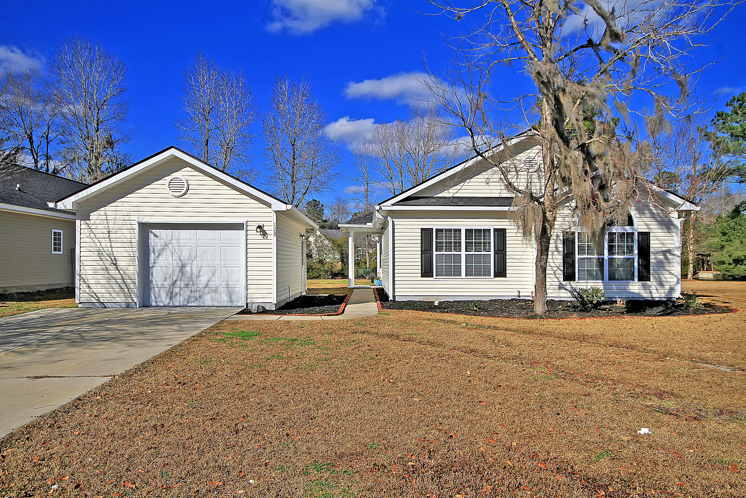 129 Pacolet Street Summerville, SC 29485 - Photo 1 of 25 CREM_129 Pacolet_002