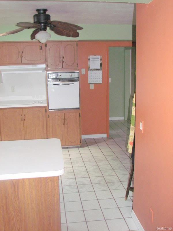 3636 Section Road Lambertville, MI 48144 - Photo 25 of 44 25_kit.jpg