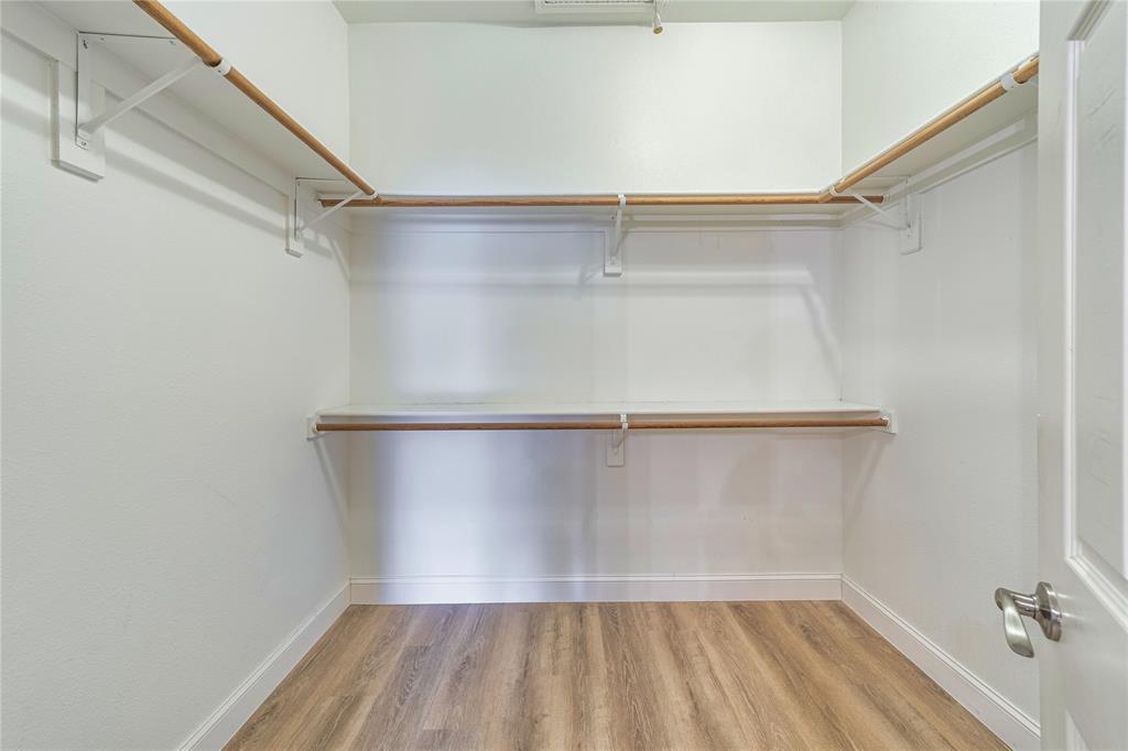 2036 Signal Ridge Place Rockwall, TX 75032 - Photo 17 of 28 Primary walk in closet