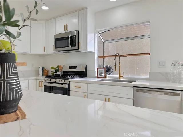 $389,900 | 1321 Pleasant Valley Avenue, Banning, CA 92220