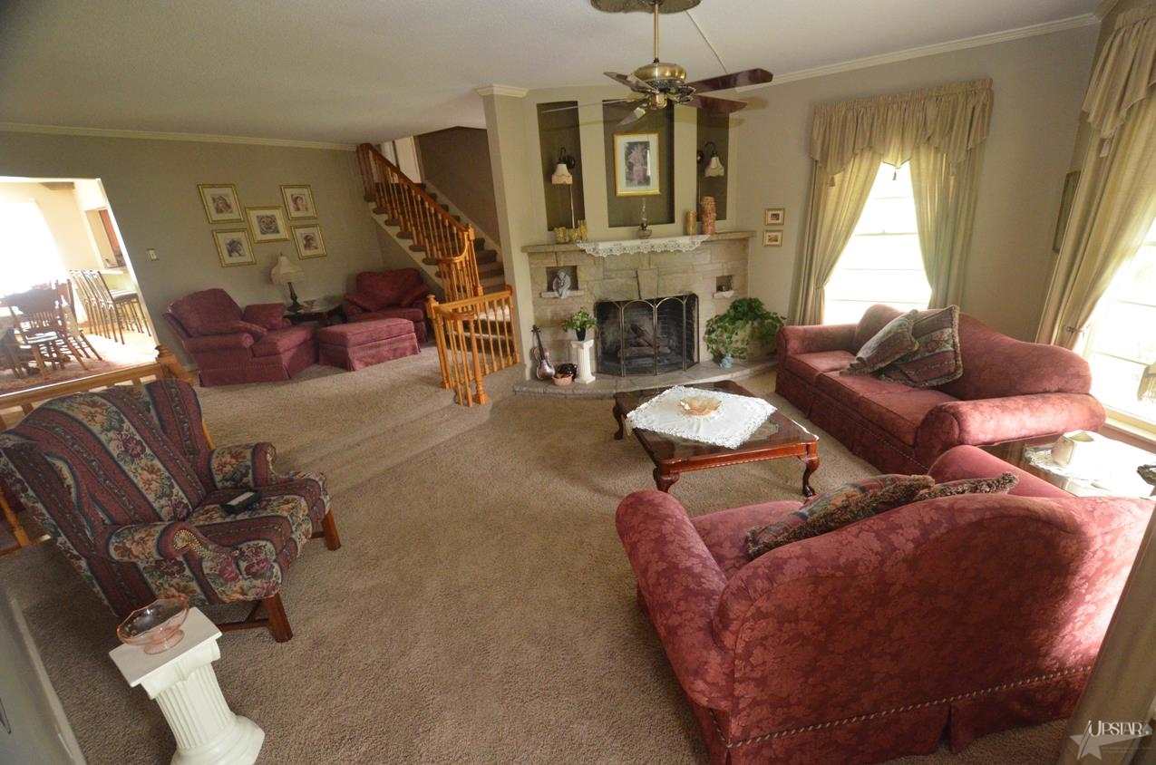 2236 Goshen Road Fort Wayne, IN 46808 - Photo 4 of 23 Gallery Image 4