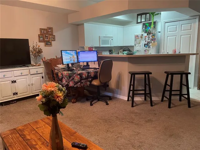 $1,900 | 4945 Northwest 1st Place, Gainesville, FL 32607