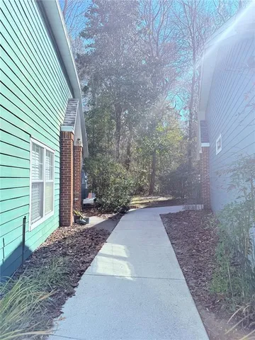 $1,800 | 4945 Northwest 1st Place, Gainesville, FL 32607