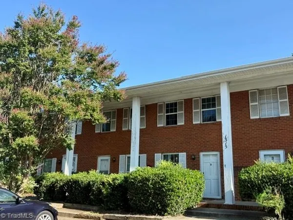 $1,300 | 1315 West Meadowview Road, Greensboro, NC 27403