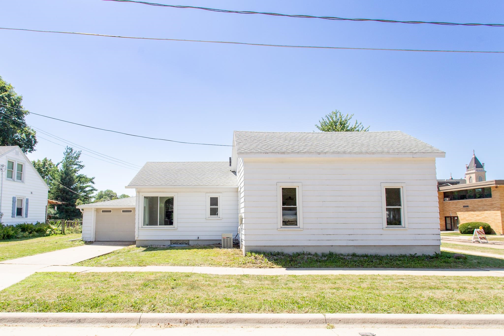 2022 15th Street Monroe, WI 53566 - Photo 2 of 31