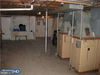 527 East Tabor Road Philadelphia, PA 19120 - Photo 8 of 8 View