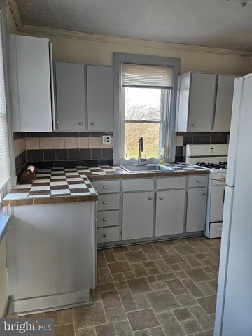 $1,600 | 300 Brenneman Road, Willow Street, PA 17584