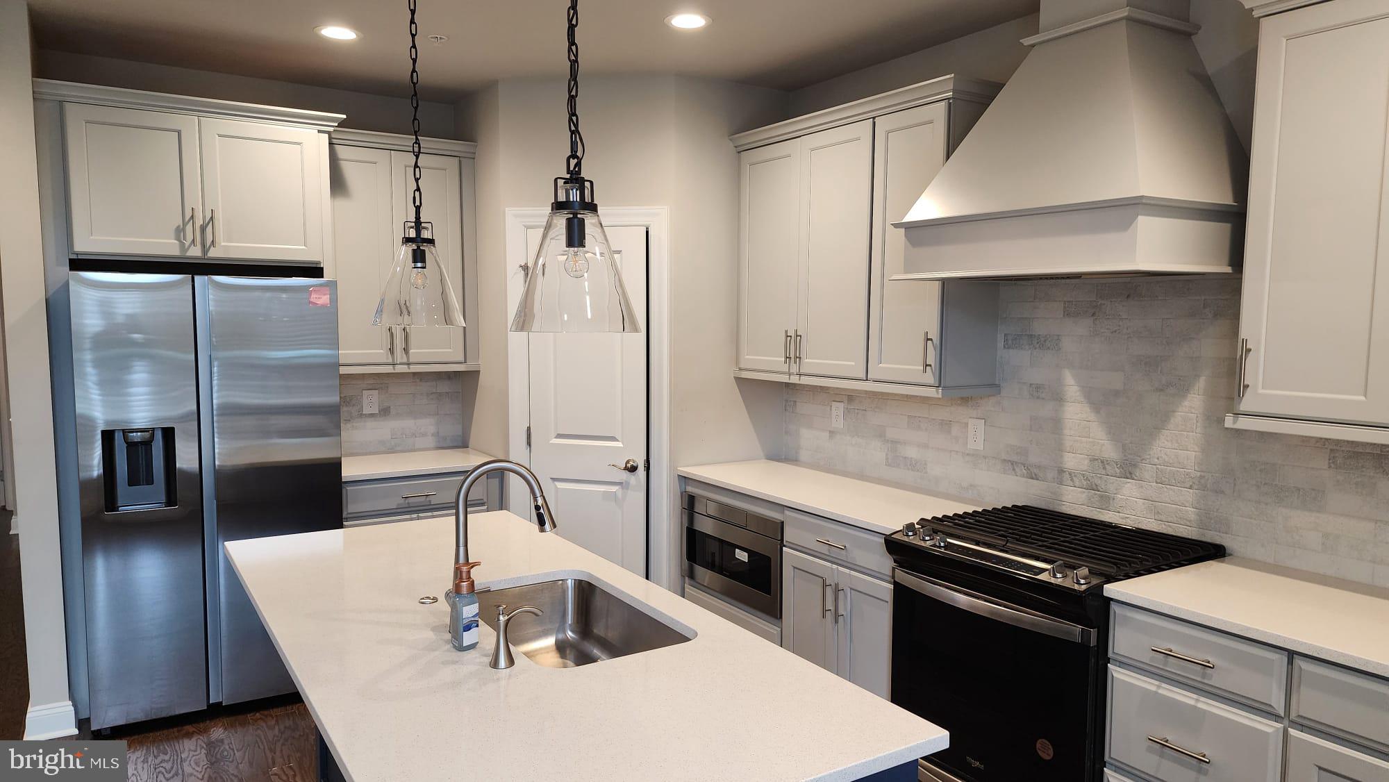 212 Foxhedge Road Chalfont, PA 18914 - Photo 24 of 34