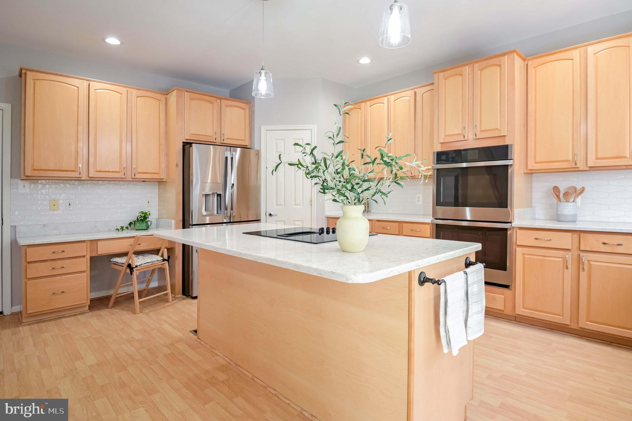14004 Richter Farm Road Boyds, MD 20841 - Photo 15 of 50 ALL new GE Profile appliances!