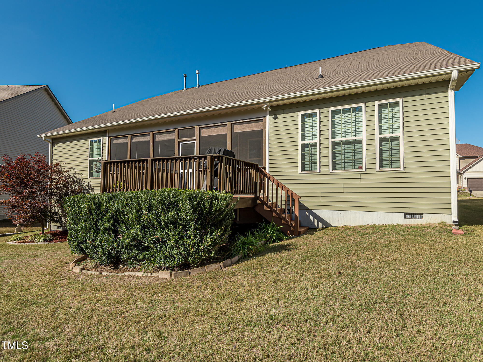 7512 Channery Way Raleigh, NC 27616 - Photo 37 of 45 a front view of a house with garden