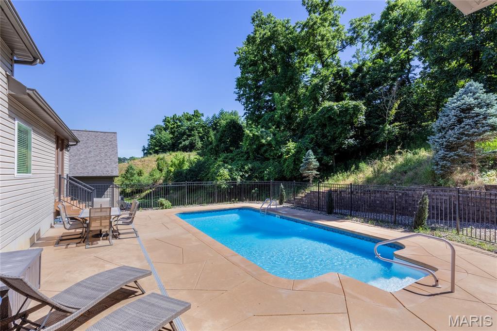 1090 Bridleridge Crossing Spur High Ridge, MO 63049 - Photo 45 of 51