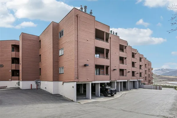 $950,000 | 200 La Bonte Street, Unit 225, Dillon, CO 80435