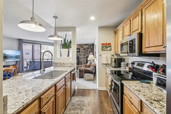 $950,000 | 200 La Bonte Street, Unit 225, Dillon, CO 80435