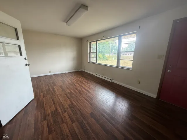 $229,000 | 7050 Rockville Road, Indianapolis, IN 46214