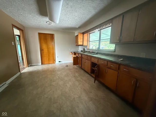 $229,000 | 7050 Rockville Road, Indianapolis, IN 46214