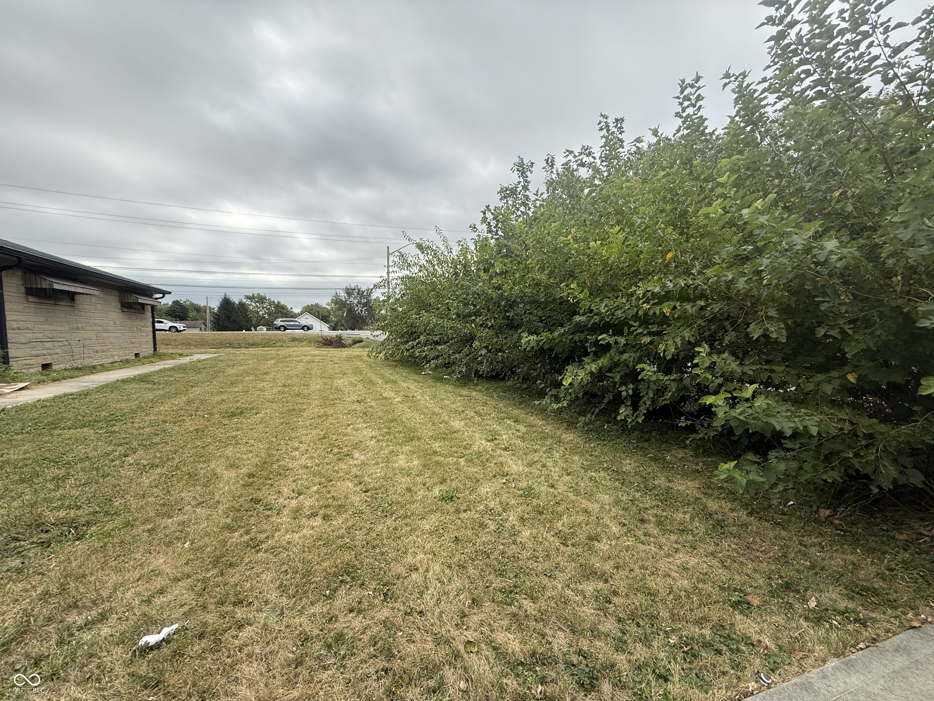 7050 Rockville Road Indianapolis, IN 46214 - Photo 4 of 17