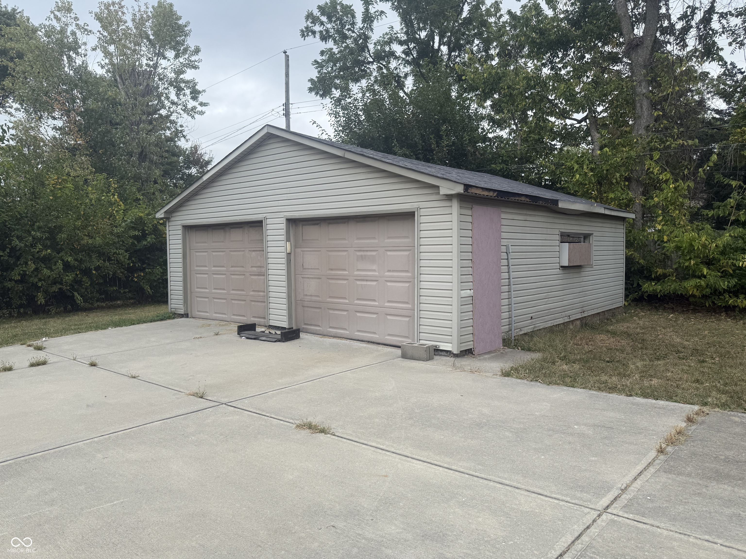 7050 Rockville Road Indianapolis, IN 46214 - Photo 9 of 17