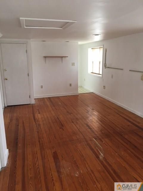 48 Tunison Road New Brunswick, NJ 08901 - Photo 11 of 15 Gallery Image 11