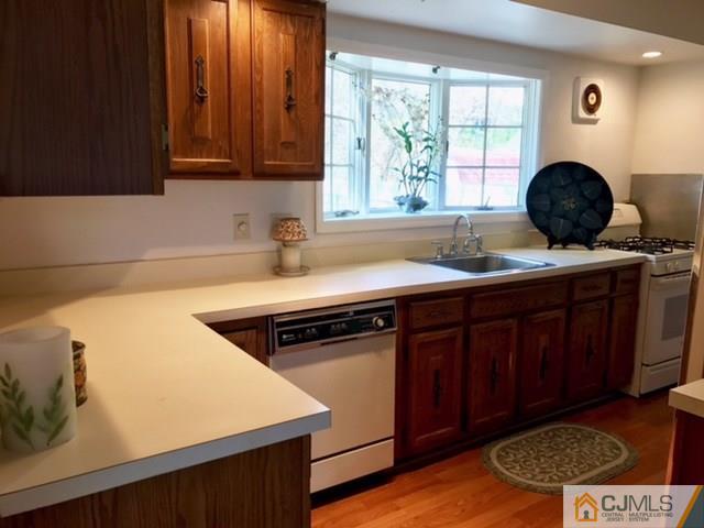 48 Tunison Road New Brunswick, NJ 08901 - Photo 5 of 15 Gallery Image 5