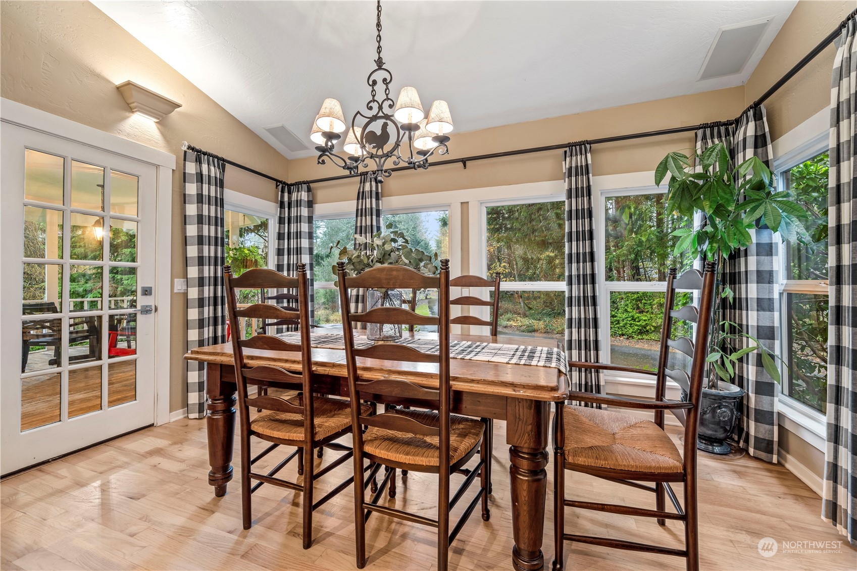 678 Old Ketner Road Fox Island, WA 98333 - Photo 15 of 40