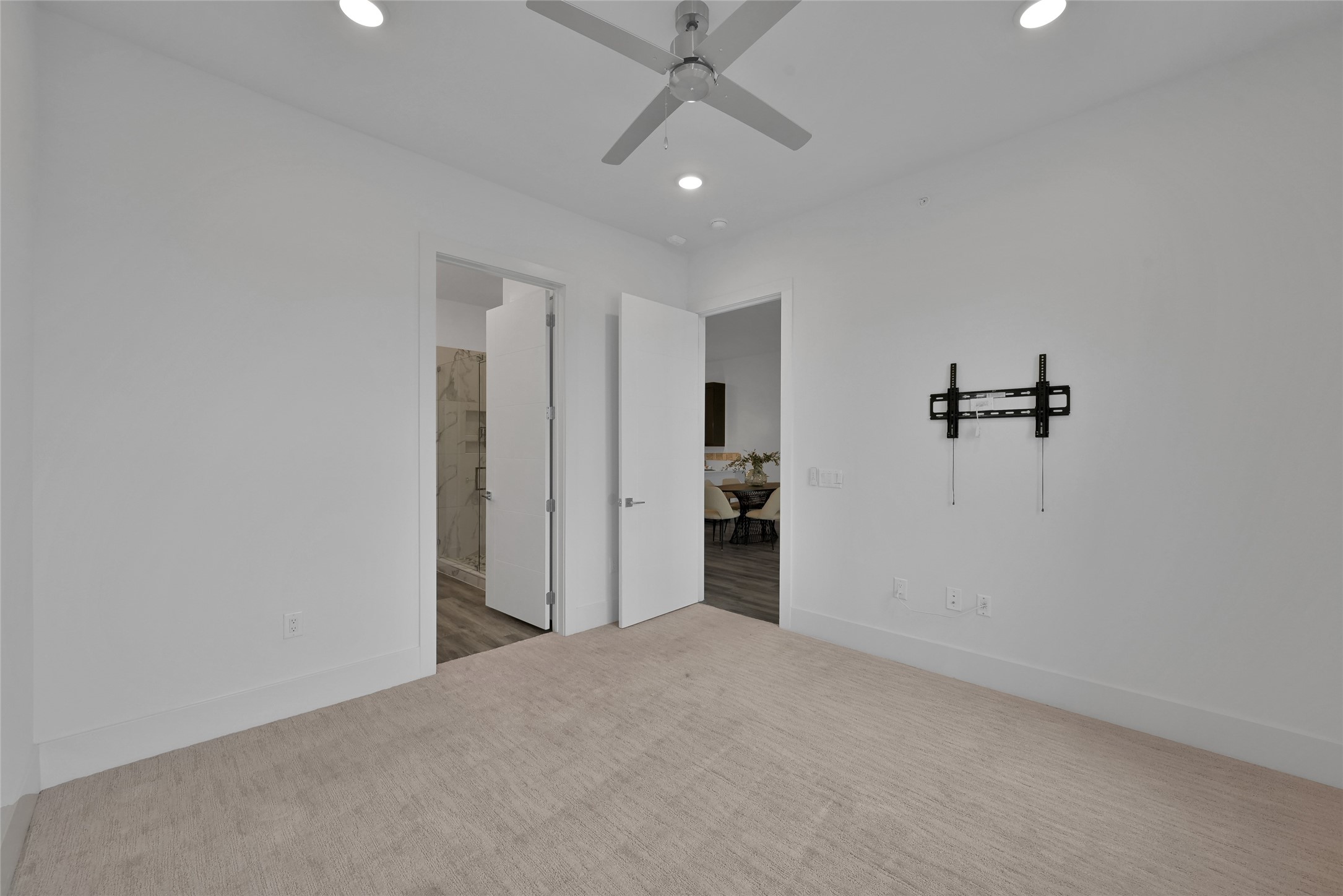 199 Waterpoint Court, Unit 303 Conroe, TX 77304 - Photo 31 of 50