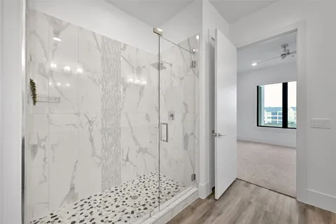 $425,000 | 199 Waterpoint Court, Unit 303, Conroe, TX 77304