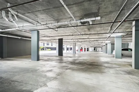 $425,000 | 199 Waterpoint Court, Unit 303, Conroe, TX 77304