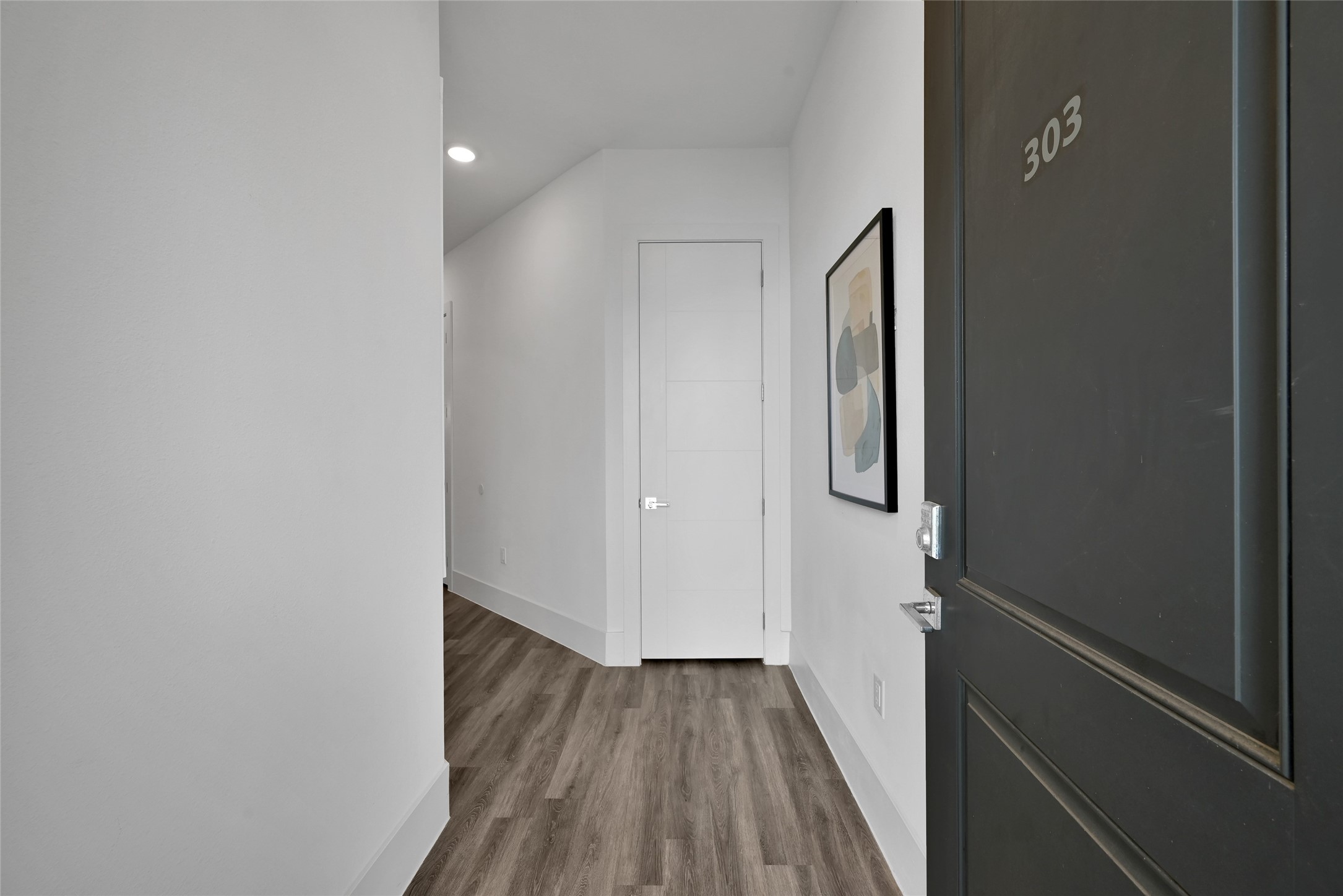 199 Waterpoint Court, Unit 303 Conroe, TX 77304 - Photo 6 of 50