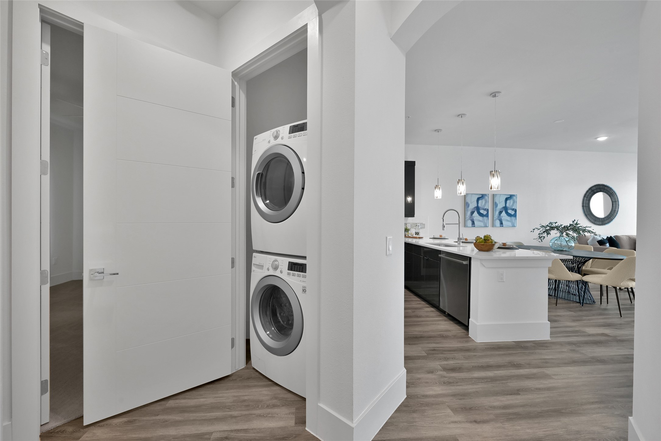 199 Waterpoint Court, Unit 303 Conroe, TX 77304 - Photo 7 of 50