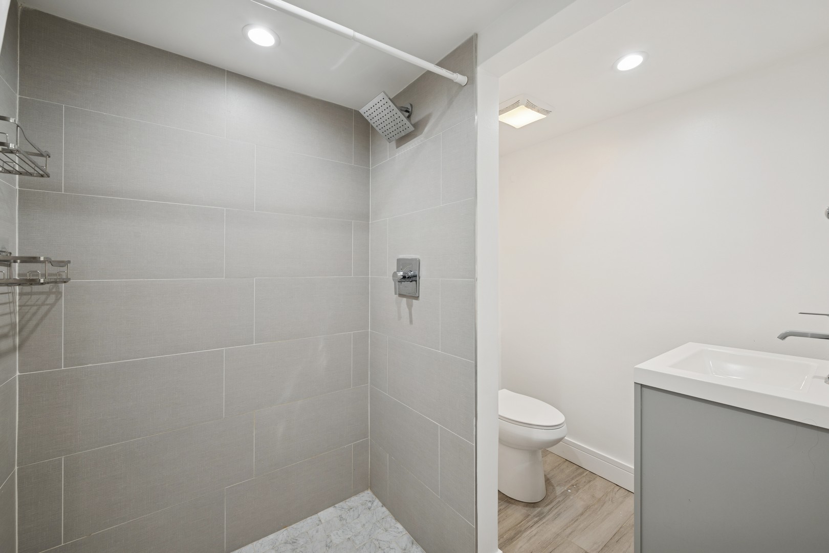 637 Hibbard Road Wilmette, IL 60091 - Photo 20 of 26 Gallery Image 20