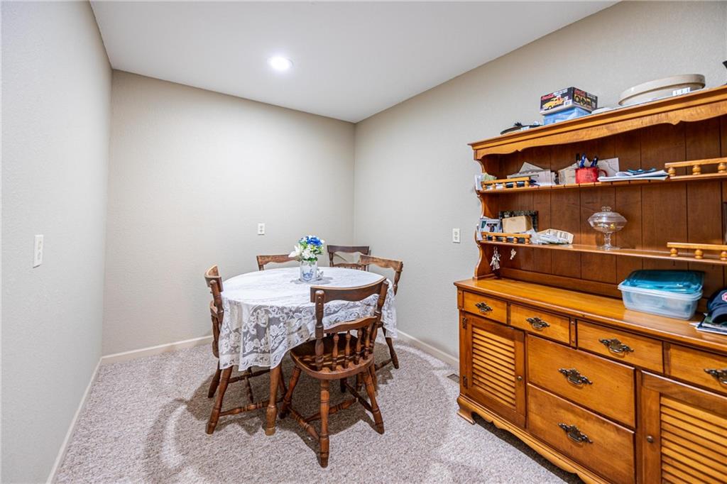186 Northeast 901p Road Clinton, MO 64735 - Photo 31 of 47 Gallery Image 31