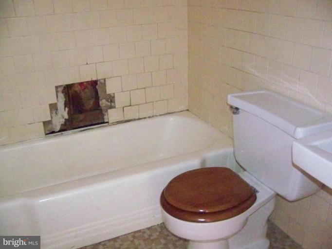 1824 Metzerott Road, Unit A3 Hyattsville, MD 20783 - Photo 2 of 28 Apartment Bath
