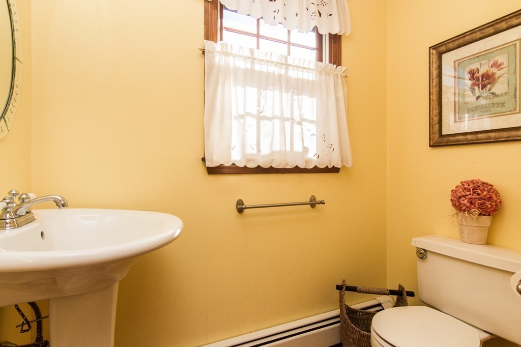 11 Richard Road Hopedale, MA 01747 - Photo 11 of 30 Gallery Image 11