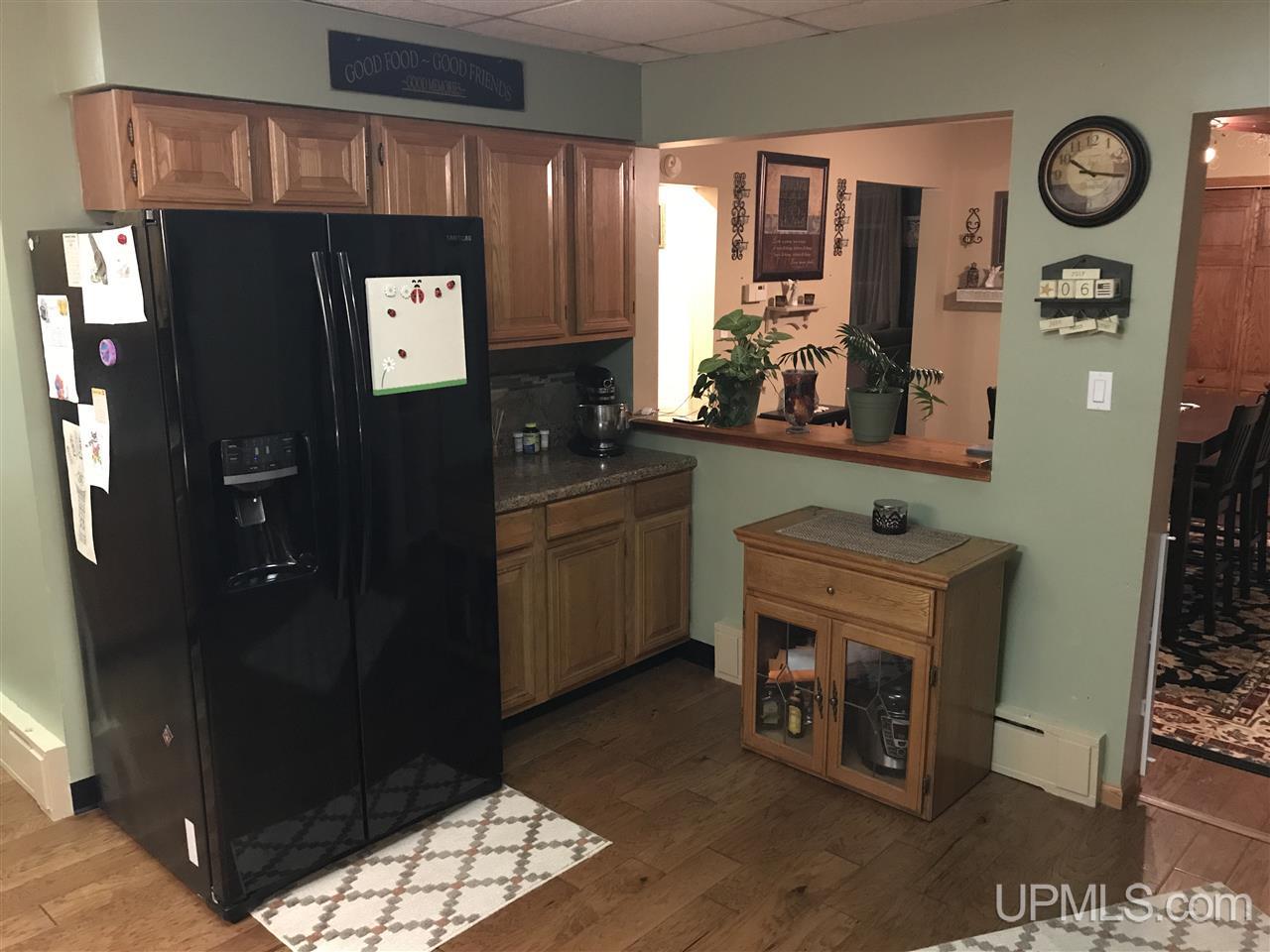 215 Maple Street Ishpeming, MI 49849 - Photo 4 of 24 Gallery Image 4