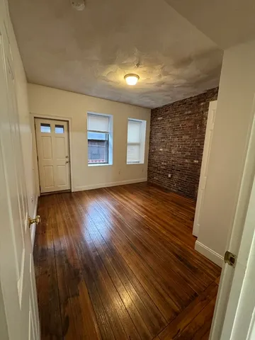 $2,250 | 173 Winnisimmet Street, Unit 2, Chelsea, MA 02150