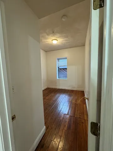 $2,250 | 173 Winnisimmet Street, Unit 2, Chelsea, MA 02150