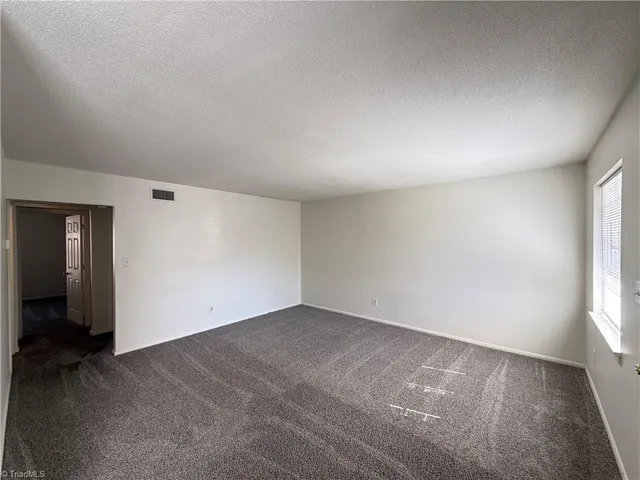 $950 | 3826 Country Club Road, Unit K, Winston-Salem, NC 27104