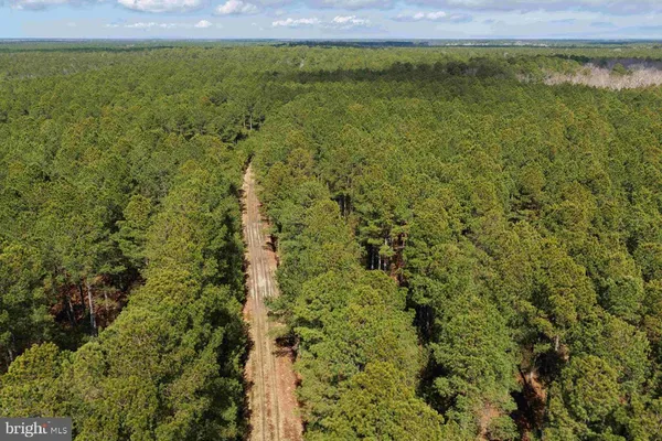 $405,000 | 14 (tract Tanager Et2-2050), North, VA 23128